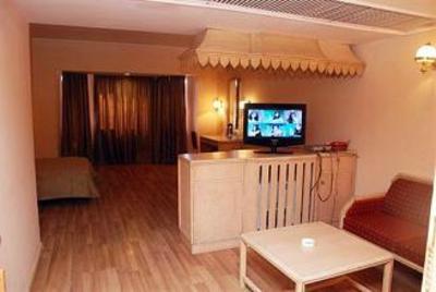 фото отеля Hotel Yuvraj Palace