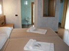 фото отеля Azzano Holidays B&B Mezzegra