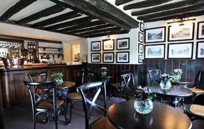 фото отеля King's Arms Guest House Fernhurst
