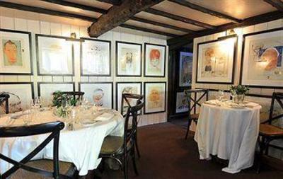 фото отеля King's Arms Guest House Fernhurst