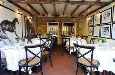 фото отеля King's Arms Guest House Fernhurst