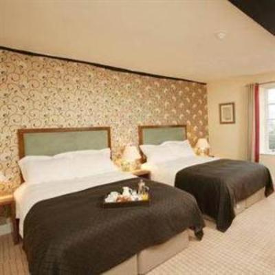 фото отеля The Bear Hotel Hungerford
