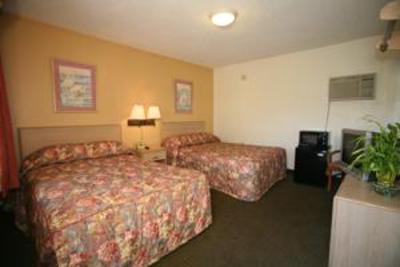 фото отеля Dunes Inn & Suites