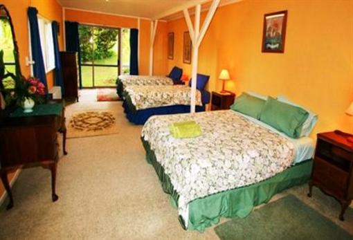 фото отеля Purangi Gardens Accommodation