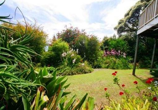 фото отеля Purangi Gardens Accommodation