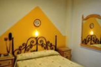 фото отеля Hostal Campana