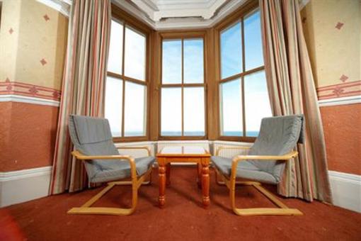 фото отеля Delmont Hotel