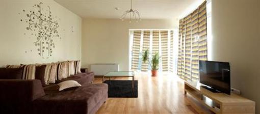 фото отеля Living In Aparthotel Oradea