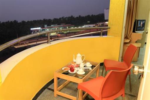 фото отеля Hoppers Stop Vidyanagar