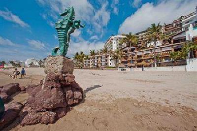 фото отеля Vallarta Shores International Hotel