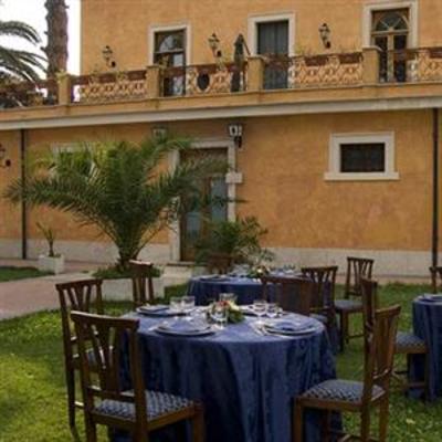 фото отеля Hotel Villa Plauzi