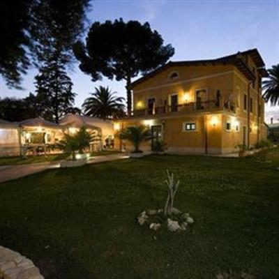 фото отеля Hotel Villa Plauzi