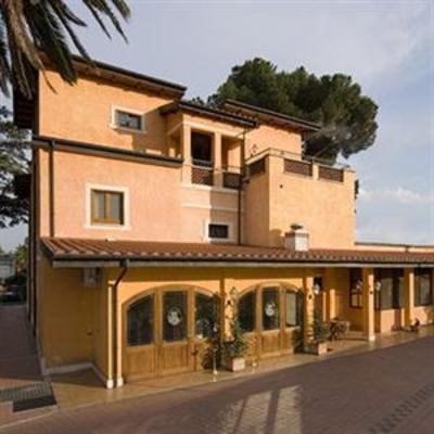 фото отеля Hotel Villa Plauzi