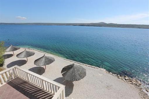 фото отеля Lucija Hotel Posedarje