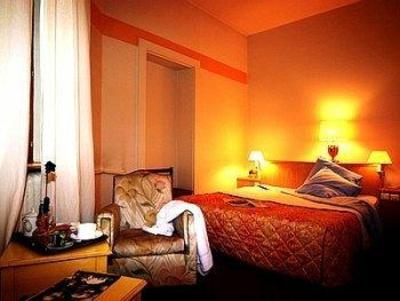 фото отеля Logis Au Terminus