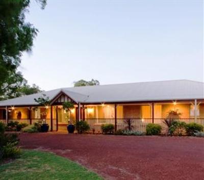 фото отеля Toby Inlet Bed & Breakfast Quindalup