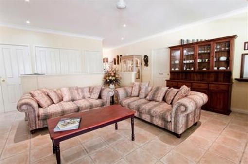 фото отеля Toby Inlet Bed & Breakfast Quindalup