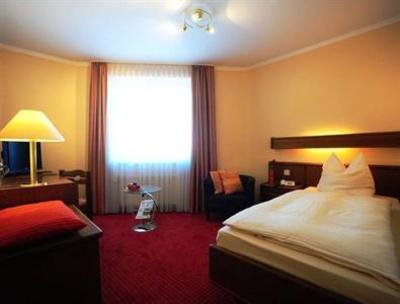 фото отеля Hotel Pontivy