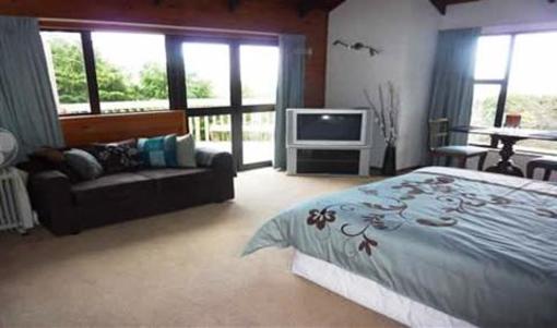 фото отеля Grafton Cottage & Chalets