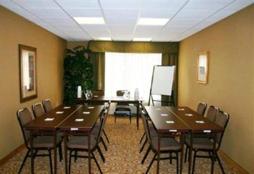 фото отеля Hampton Inn Americus