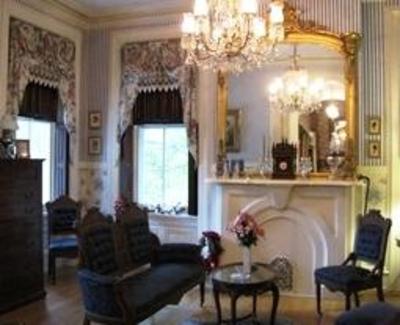 фото отеля Lovelace Manor Bed and Breakfast