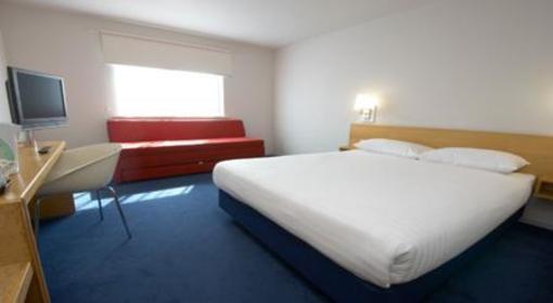 фото отеля Travelodge Kinross M90