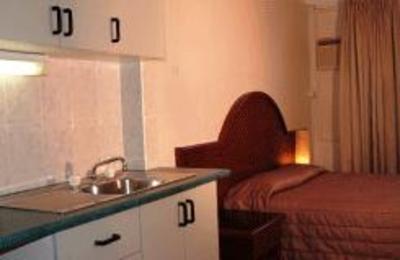 фото отеля Ryde Hotel & Serviced Apartments