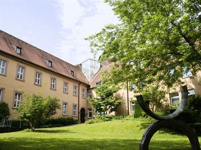 фото отеля Tagungszentrum Schmerlenbach Hotel Hosbach