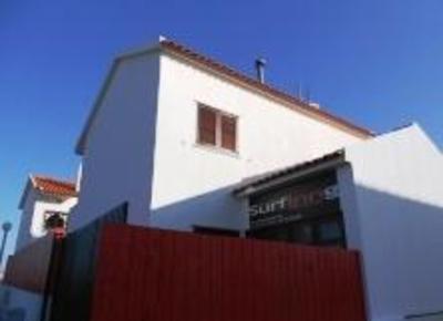 фото отеля Surfing Inn Peniche