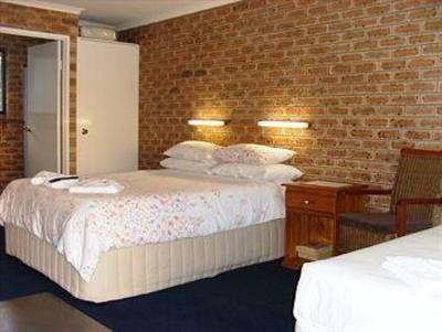 фото отеля Marcoola Motel