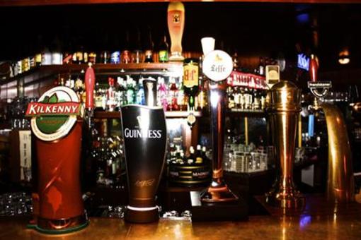 фото отеля Hotel Galions Et Pub Cheseaux-sur-Lausanne