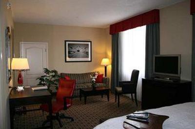 фото отеля Hampton Inn & Suites Montgomery-Downtown