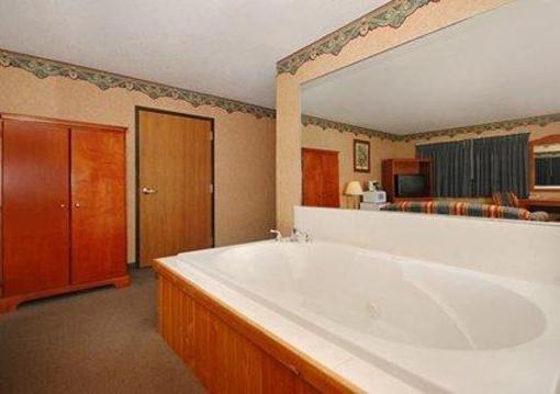 фото отеля Quality Inn Mineral Point