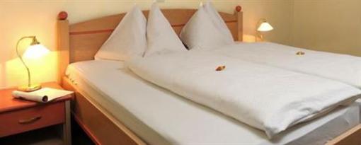 фото отеля Wunders Ferienpension Portschach am Worthersee