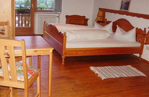 фото отеля Berghotel-Restaurant Hohenwirt