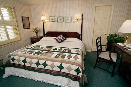 фото отеля The Village Inn Bed and Breakfast