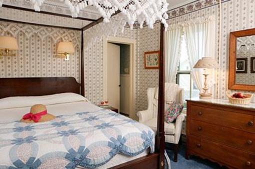 фото отеля The Village Inn Bed and Breakfast