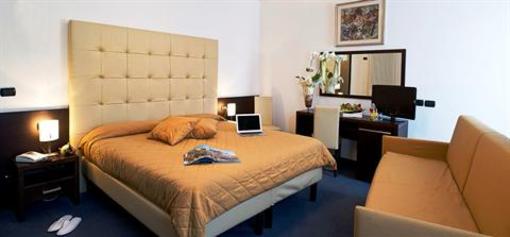 фото отеля Hotel Ferrovia Calalzo di Cadore