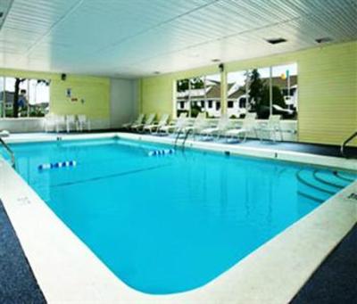 фото отеля The Thunderbird Motel West Yarmouth