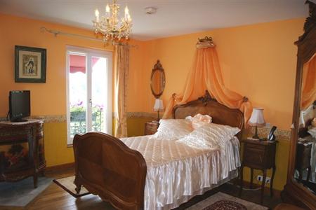 фото отеля Hotel De La Loire Saint-Satur