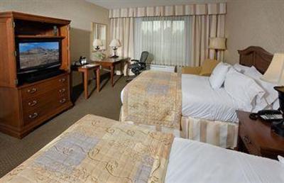 фото отеля DoubleTree by Hilton Hotel Detroit - Novi