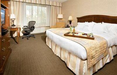 фото отеля DoubleTree by Hilton Hotel Detroit - Novi