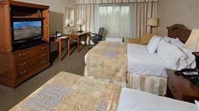 фото отеля DoubleTree by Hilton Hotel Detroit - Novi