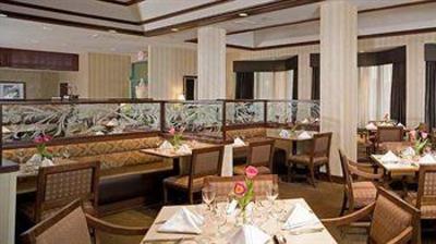 фото отеля DoubleTree by Hilton Hotel Detroit - Novi