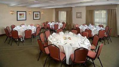 фото отеля DoubleTree by Hilton Hotel Detroit - Novi