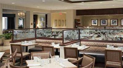 фото отеля DoubleTree by Hilton Hotel Detroit - Novi