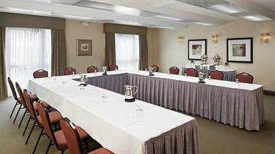 фото отеля DoubleTree by Hilton Hotel Detroit - Novi