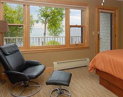 фото отеля East Bay Suites