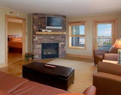 фото отеля East Bay Suites