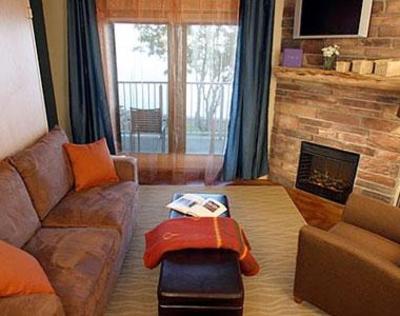 фото отеля East Bay Suites